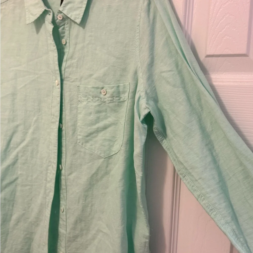 J. Crew Button Down Light Green Collared Shirt Size 8 Butter mom - Picture 3 of 7